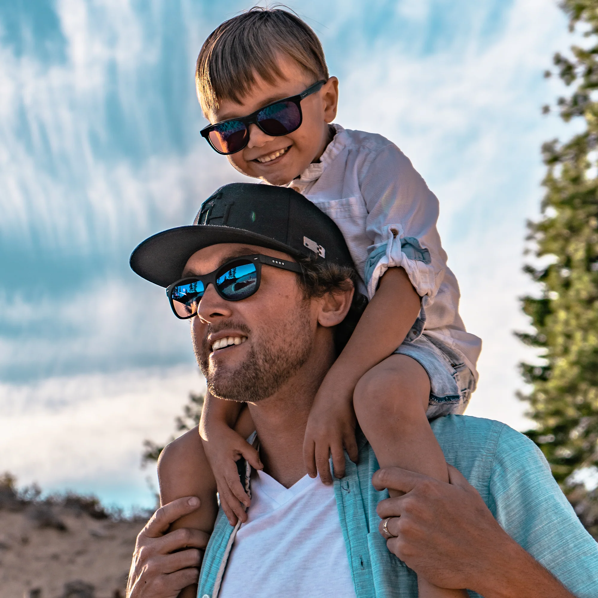 Ellis Smooth Black Polarized Protan Plano - Image 7